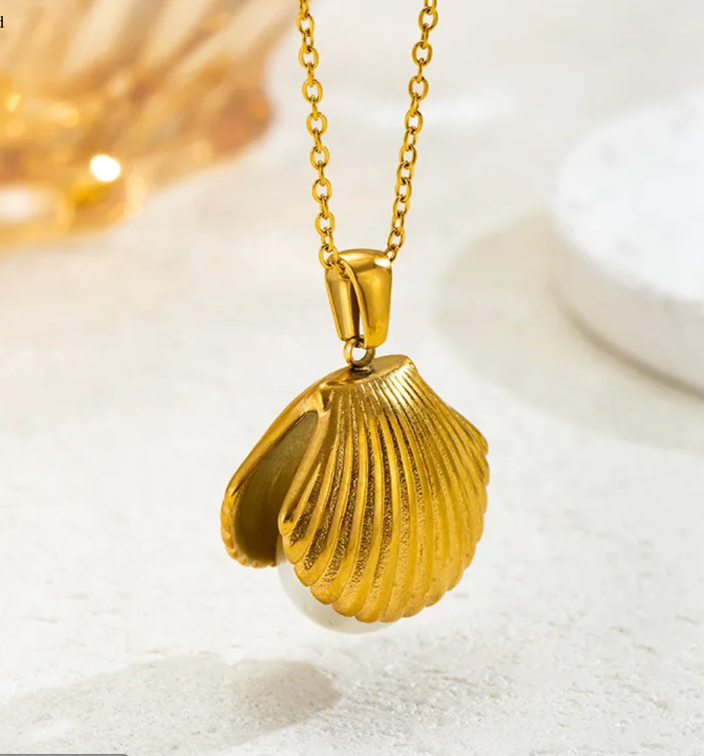 hawaiian pearl shell 18k gold plated necklace πΊπβ¨ hawaiian pearl shell 18k gold plated necklace πΊπβ¨